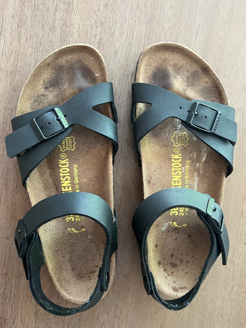 Birkenstock Rio Black Narrow Width Size 38 Womens 7 Mens 5